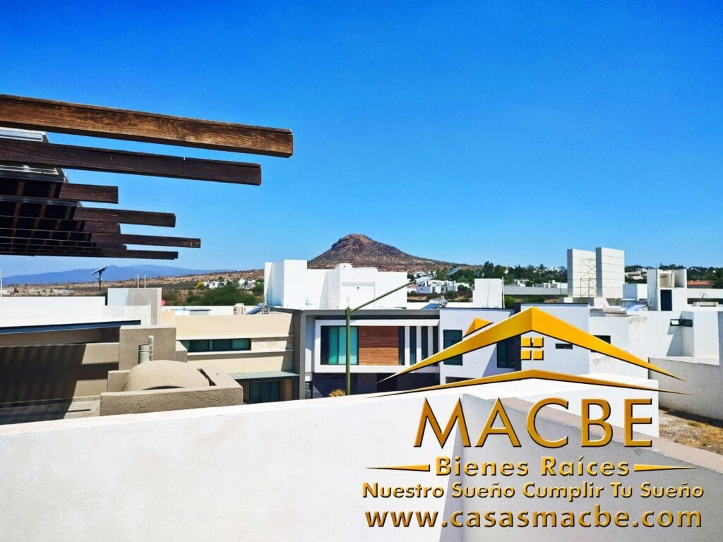 Residencia en venta Lombardía Irapuato Inmobiliaria Macbe Bienes Raíces