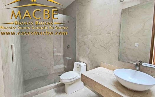 Vive en la Zona Dorada de Irapuato | Casa en Venta