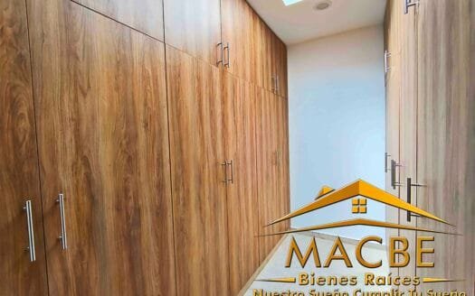 Vive en la Zona Dorada de Irapuato | Casa en Venta