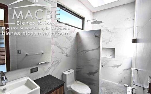 Residencia en Venta | Lombardía Irapuato