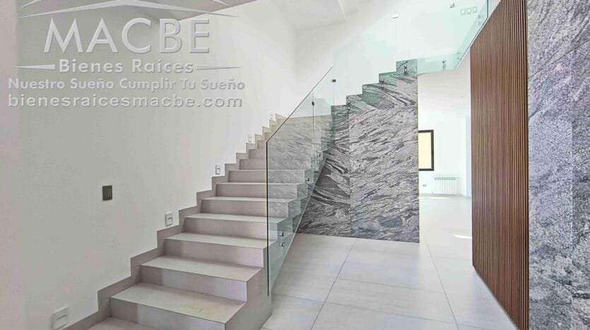 Residencia en Venta Lombardía Irapuato Inmobiliaria Macbe Bienes Raíces Inmobiliaria Irapuato