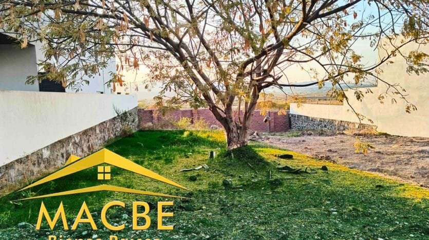 Terreno en Venta Santa Fe Villas de Irapuato Inmobiliaria Macbe Bienes Raíces Inmobiliarias Irapuato