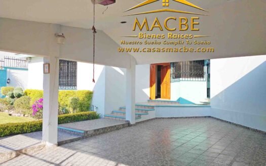Residencia en Venta en Villas de Irapuato | Excelente Ubicación y Espacios Funcionales