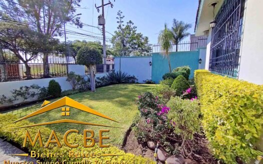 Residencia en Venta en Villas de Irapuato | Excelente Ubicación y Espacios Funcionales
