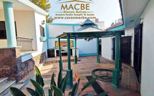 Residencia en Venta en Villas de Irapuato | Excelente Ubicación y Espacios Funcionales
