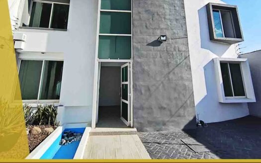 Casa en Jardines de San Antonio | Oportunidad Residencial