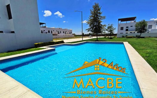 Duplex Nuevos en Venta con Alberca | El Molino Irapuato
