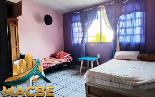 Casa en Venta Flores Magón Sur Irapuato | Propiedad de 3 Niveles en Esquina