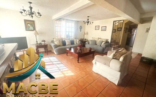 Casa en Venta Fraccionamiento Laboratorio CFE: Espacio y Ubicación Ideal