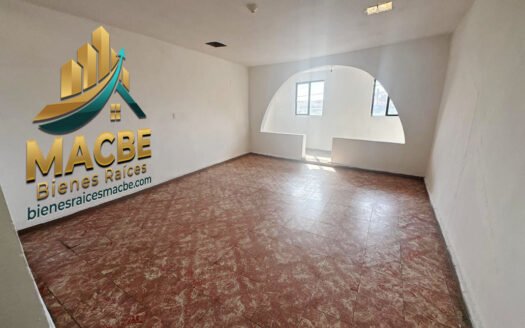 Casa con Local Comercial Torres Landa | Inversión Estratégica y Versátil