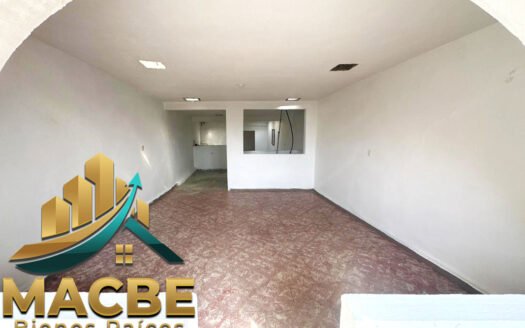 Casa con Local Comercial Torres Landa | Inversión Estratégica y Versátil