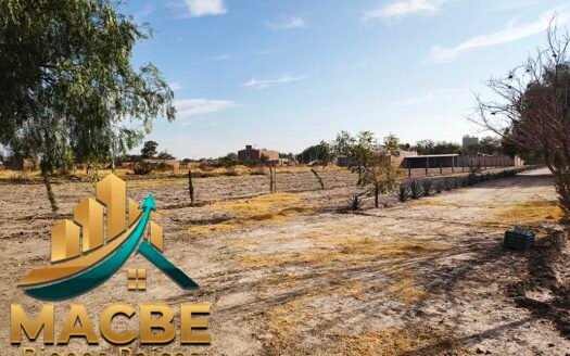 Terrenos Rústicos en Venta en Aldama, Cerca de Irapuato. Buena superficie y Casa Incluida