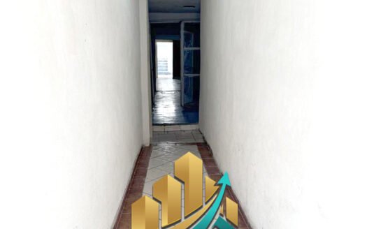 Casa con Local Comercial Torres Landa | Inversión Estratégica y Versátil