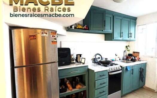 Casa en venta Valle Real Irapuato con terreno excedente | MACBE