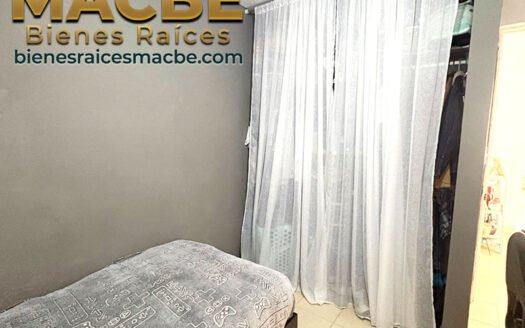 Casa en venta Valle Real Irapuato con terreno excedente | MACBE
