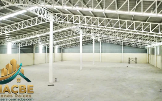 Bodegas Industriales en Renta Irapuato Salida León | MACBE