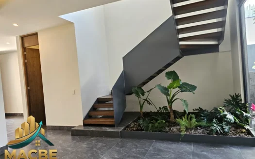 Casa de autor en venta zona norte León | MACBE Bienes Raíces