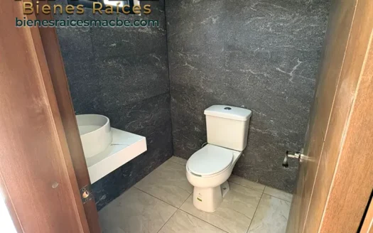Casa en renta en Los Reyes Irapuato remodelada | MACBE