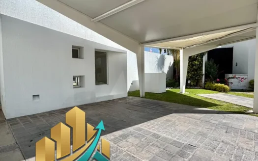 Casa en venta en Provincia Cibeles Irapuato con alberca