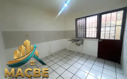 Casa en venta en la Floresta Irapuato de 3 recámaras | MACBE