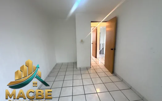 Casa en venta en la Floresta Irapuato de 3 recámaras | MACBE