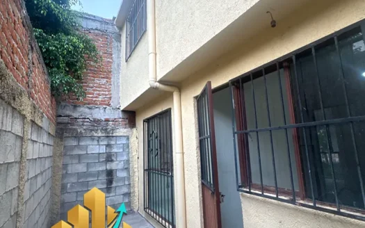 Casa en venta en la Floresta Irapuato de 3 recámaras | MACBE