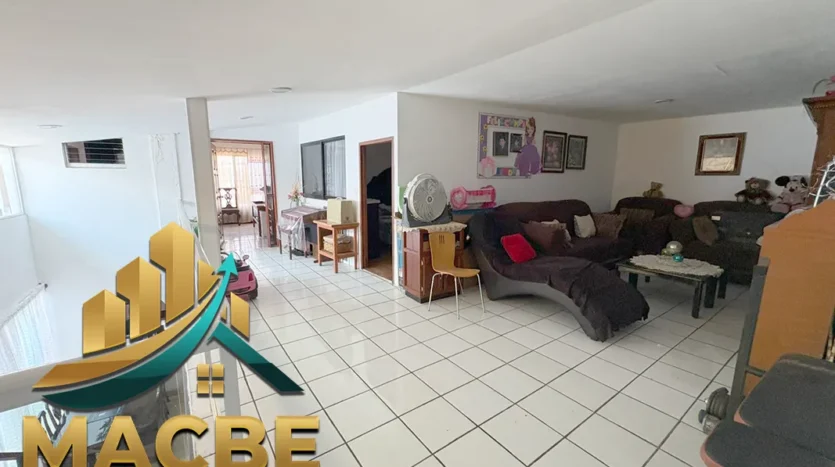 casa en venta en Irapuato frente al Mercado Reforma