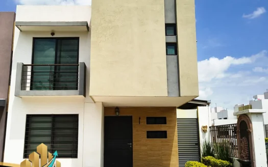 Casa en venta en Horizontes Irapuato | MACBE Bienes Raíces